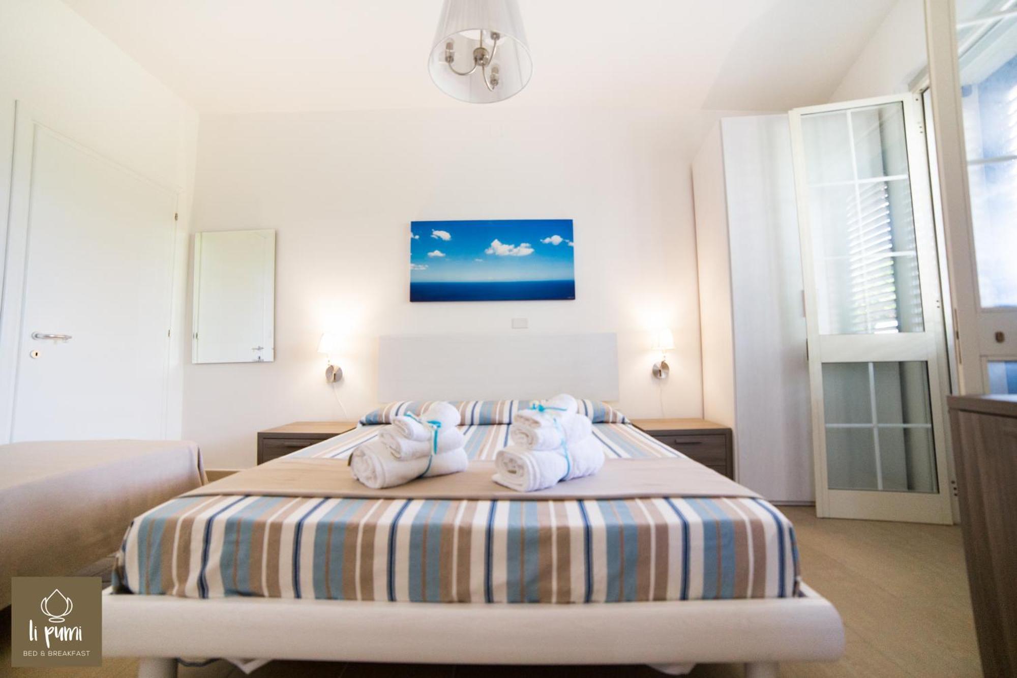 Bed and Breakfast Li Pumi Alliste Pokoj fotografie